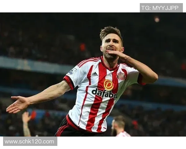 在英国街头偶遇足球球星引发的惊喜时刻与幕后故事揭秘 在英国街头偶遇足球球星引发的惊喜时刻与幕后故事揭秘