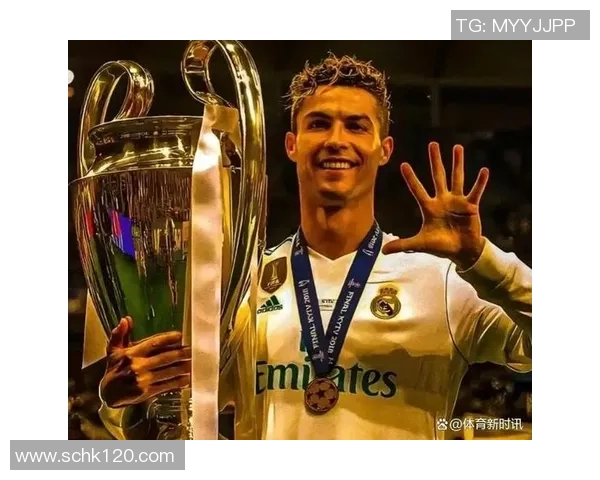 球星足球帅气与实力并存 引领赛场风采的运动偶像之路 球星足球帅气与实力并存 引领赛场风采的运动偶像之路