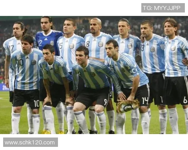 足球场上为球迷疯狂的传奇球星是谁他的疯狂表现让人难以忘怀