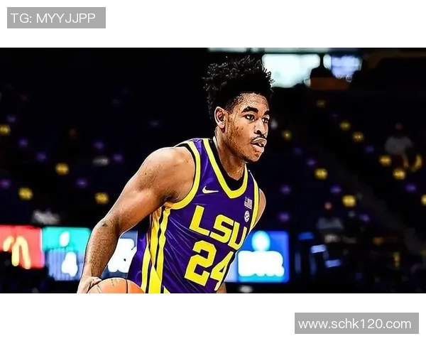 托马斯展现霸气突破 足球新星崛起引发全球关注